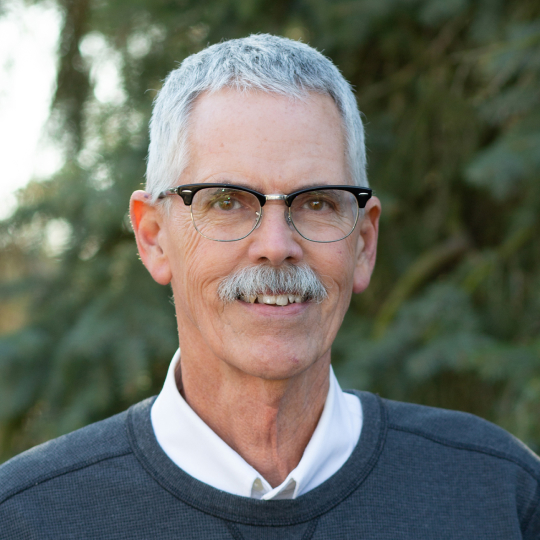 Portrait of Tim Ludwig